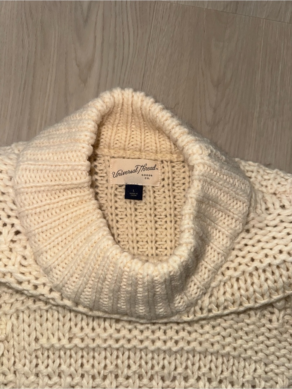 Universal Thread sweater - Picture 2 of 3